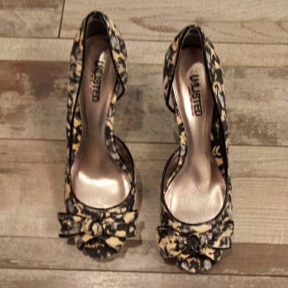 Unlisted Heels Size 9.5 NWOT. - Picture 2 of 7